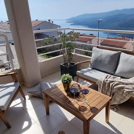 Apartment Cami -Stylish Apartment With A Beautiful Seaview Rabac Eksteriør billede