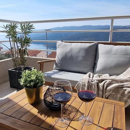 Apartment Cami -Stylish Apartment With A Beautiful Seaview Rabac Eksteriør billede