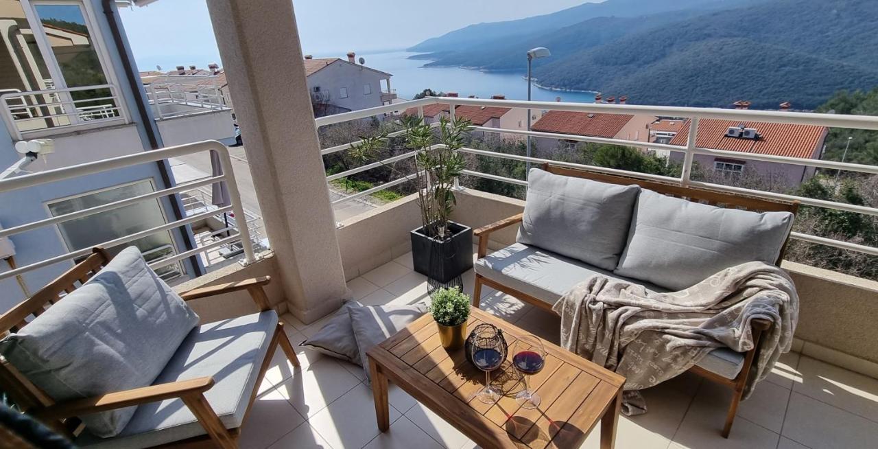 Apartment Cami -Stylish Apartment With A Beautiful Seaview Rabac Eksteriør billede