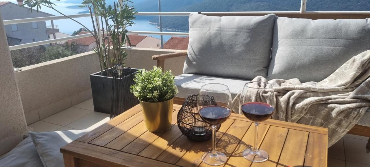 Apartment Cami -Stylish Apartment With A Beautiful Seaview Rabac Eksteriør billede